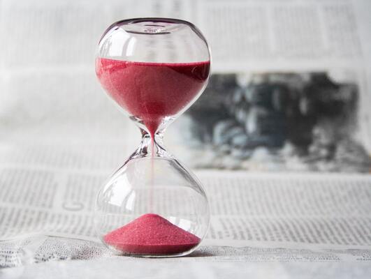 Clear Glass With Red Sand Grainer 39396